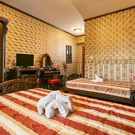 Hotel The Castle