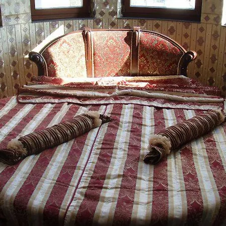 The Castle Hotel 3*