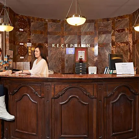 Hotel The Castle 3*