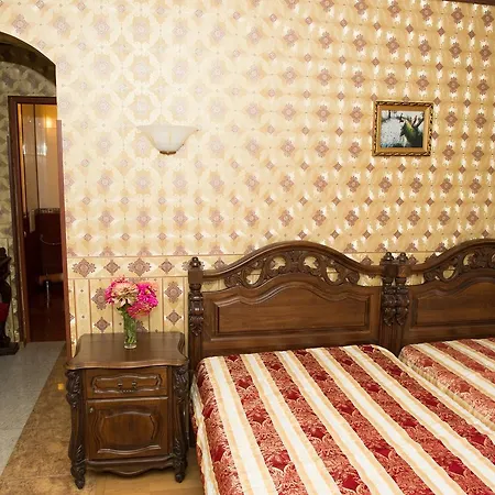 The Castle 3*