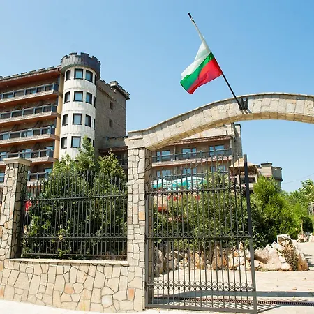 The Castle Hotel Țarevo