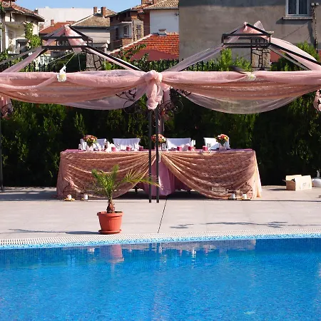 Hotel The Castle
