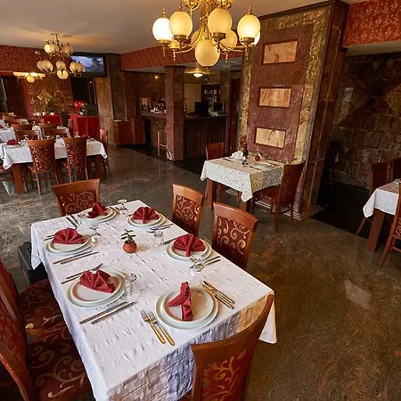 The Castle 3*